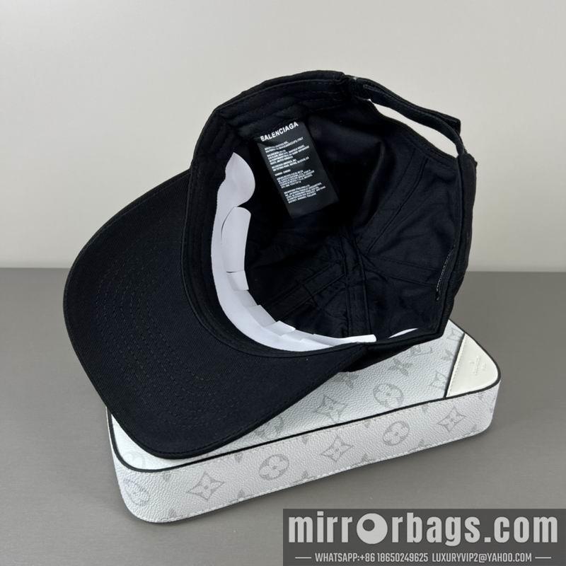 Balenciaga Hat 021007