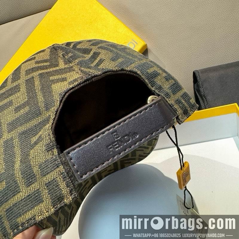 Fendi Hat dx84