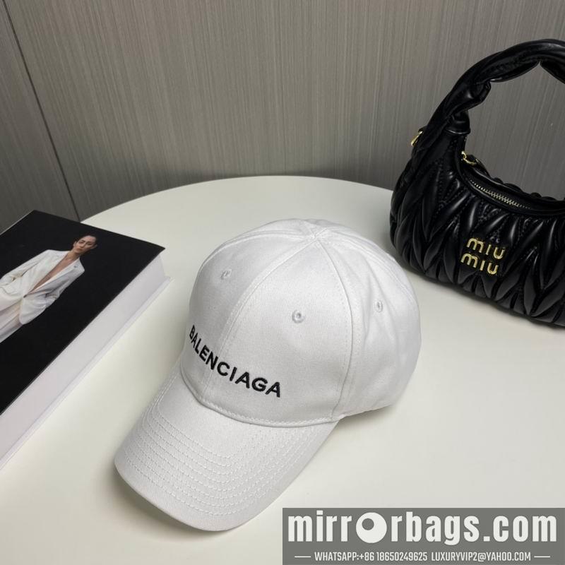 Balenciaga Hat dx85