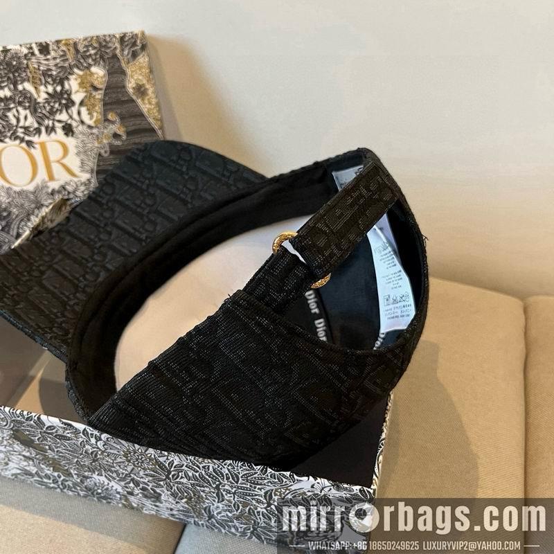 Dior Hat dx19