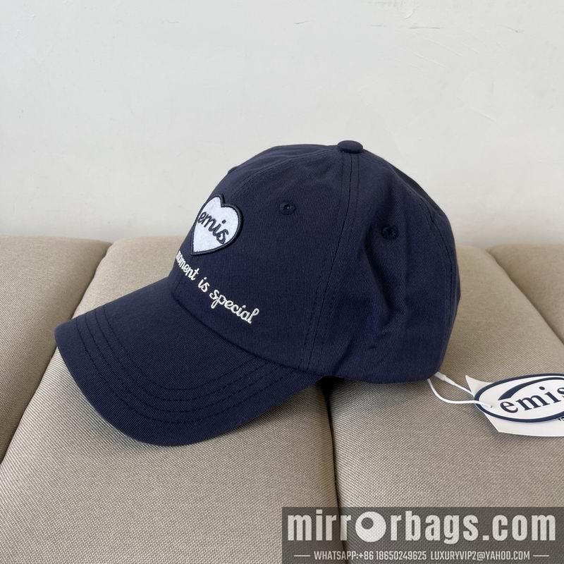 Emis Hat dx07