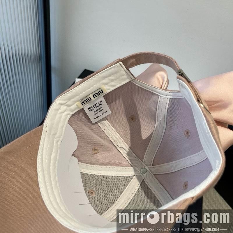 Miumiu Hat dx06
