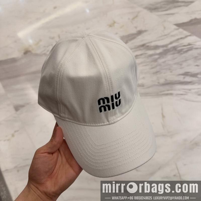 Miumiu Hat dx35