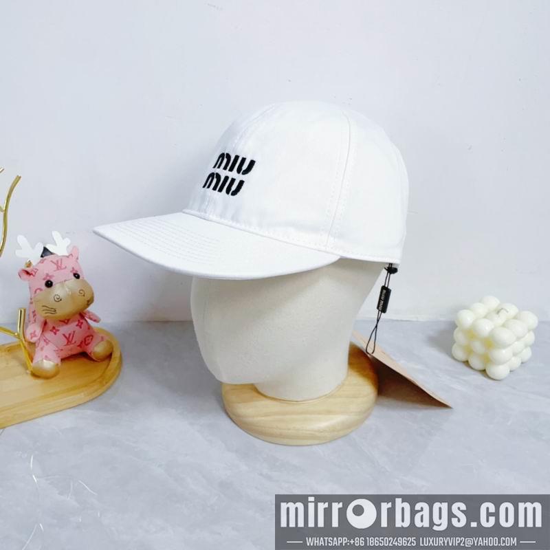 Miumiu Hat dx30