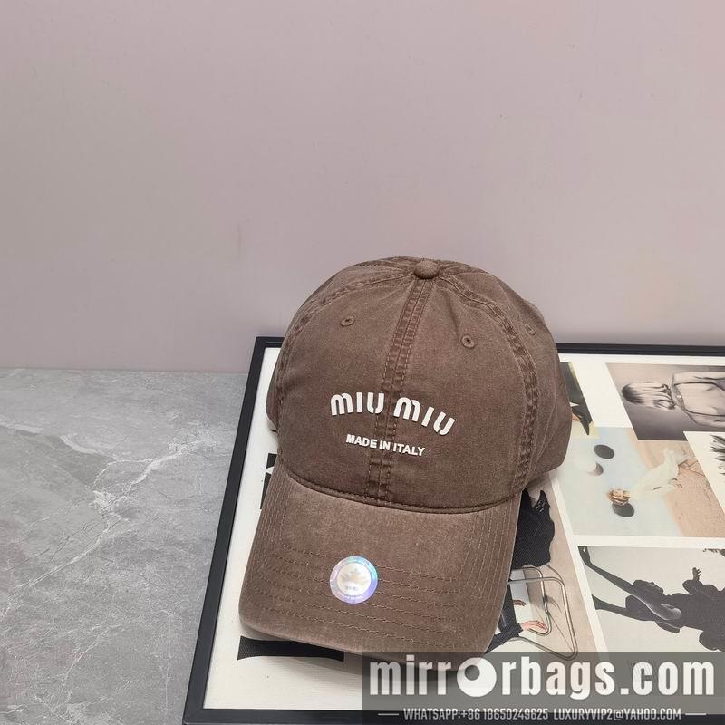 Miumiu Hat dx39