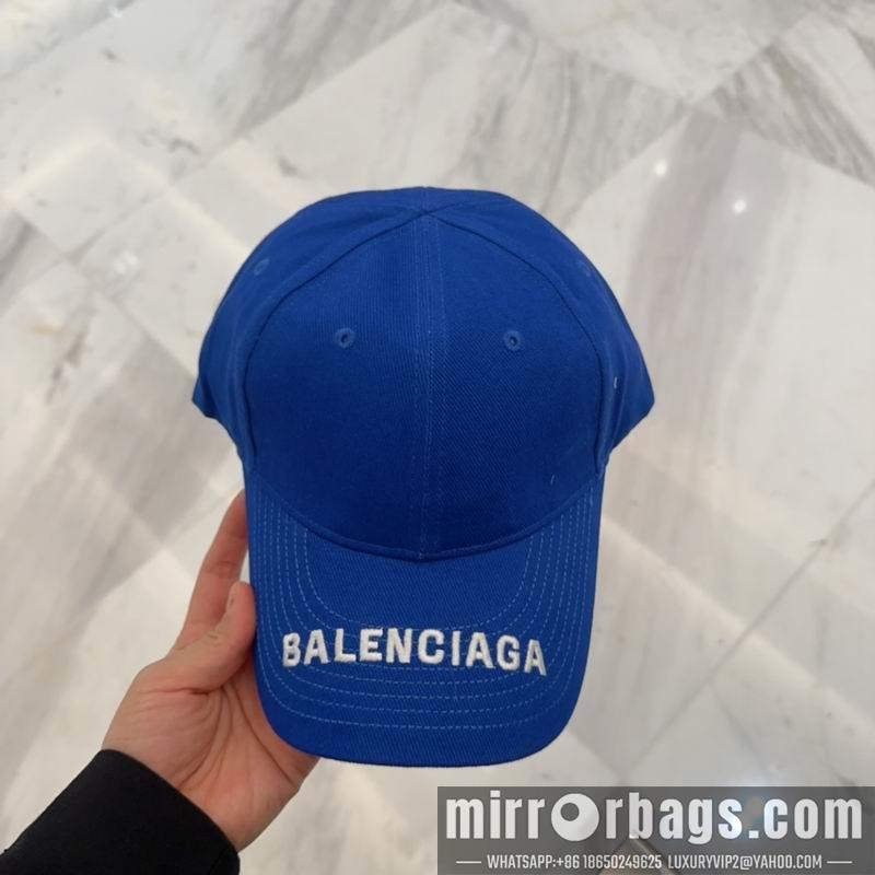 Balenciaga Hat dx75