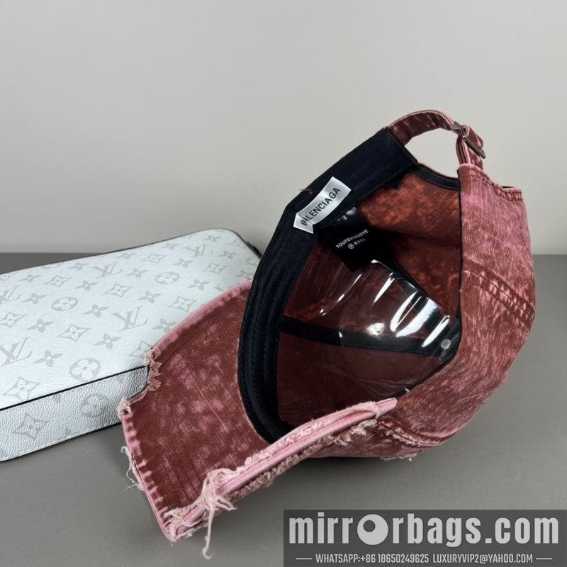 Balenciaga Hat dx31