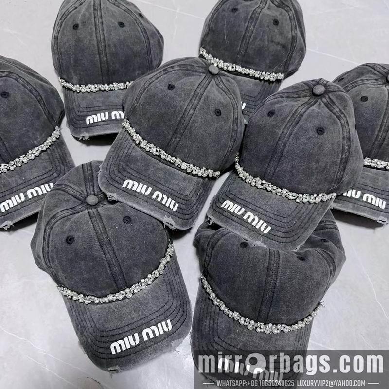 Miumiu Hat dx26