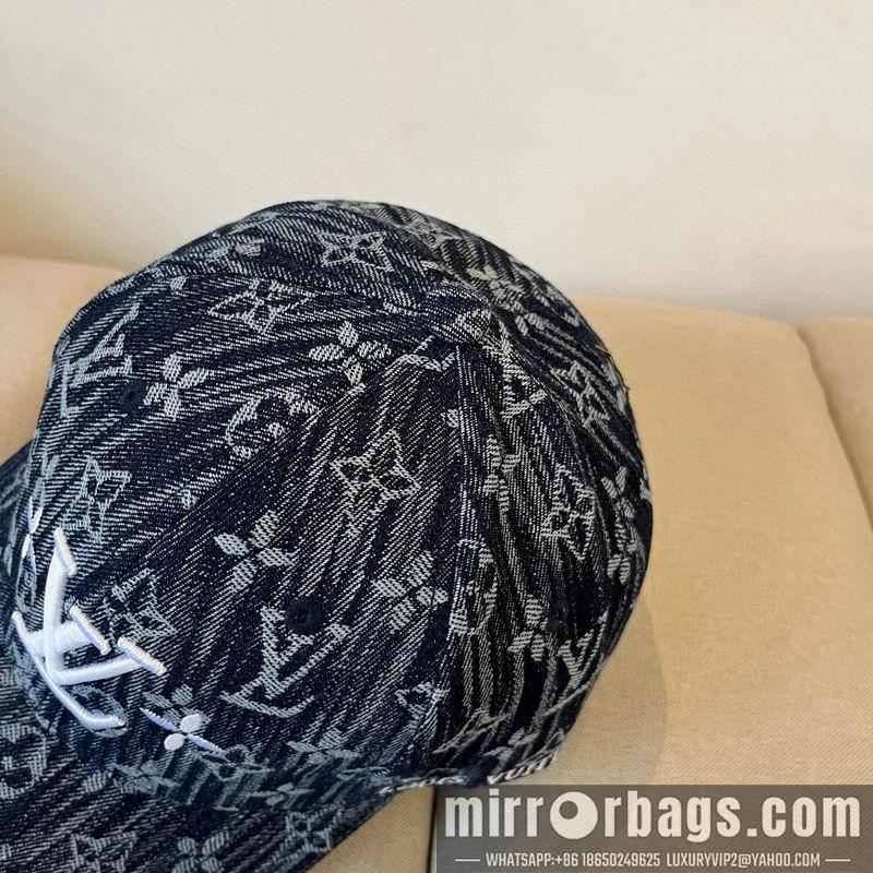 LV Hat dx42