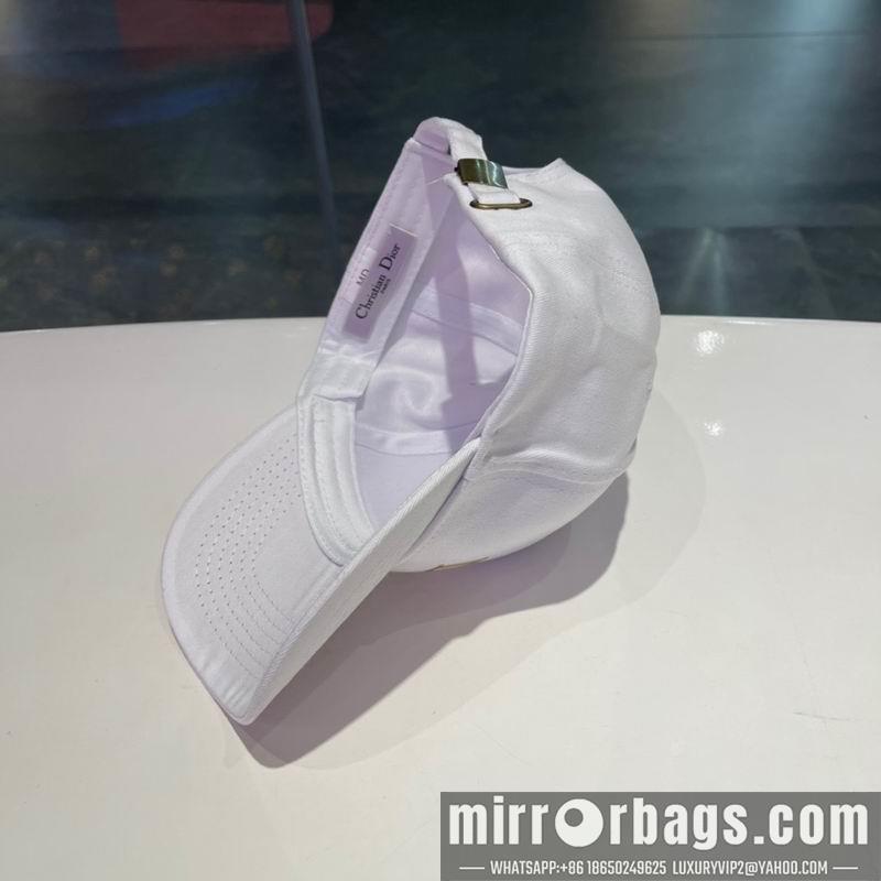 Dior Hat 082602