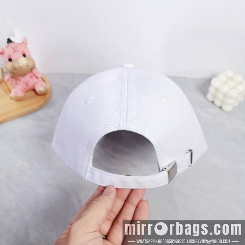 Miumiu Hat dx02