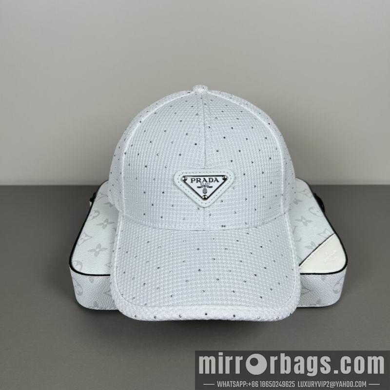 Prada Hat dx17