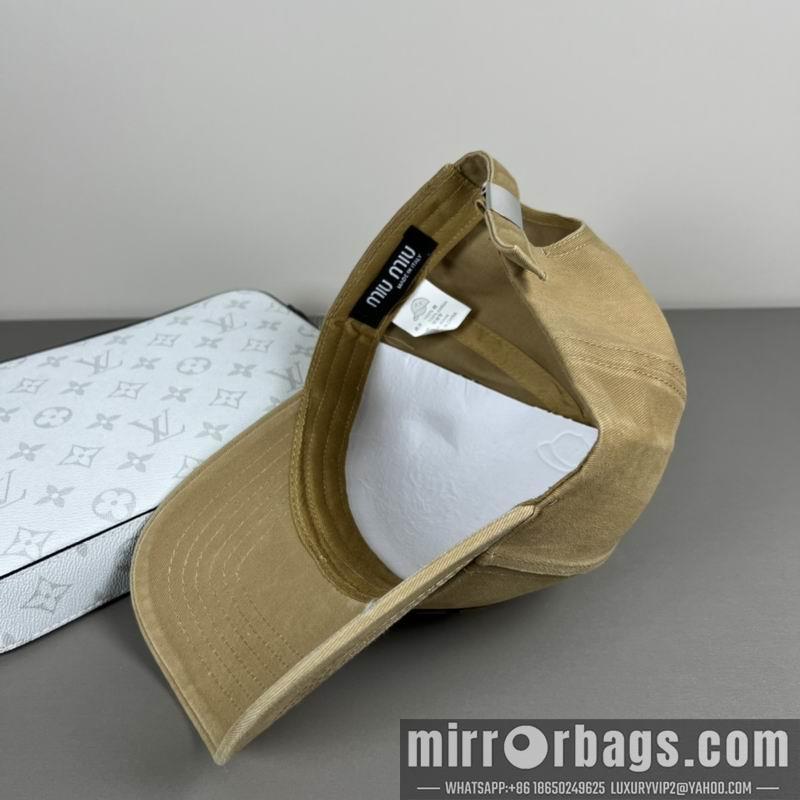 Miumiu Hat dx09