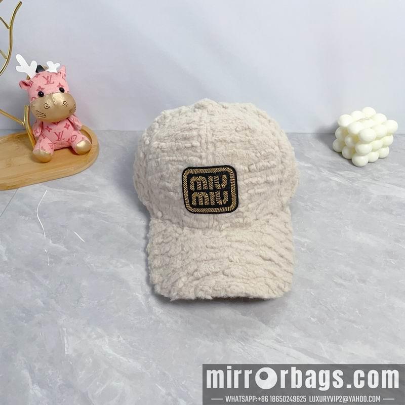 Miumiu Hat dx66