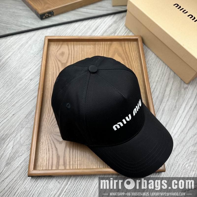 Miumiu Hat dx60