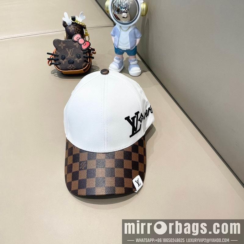 LV Hat 081803