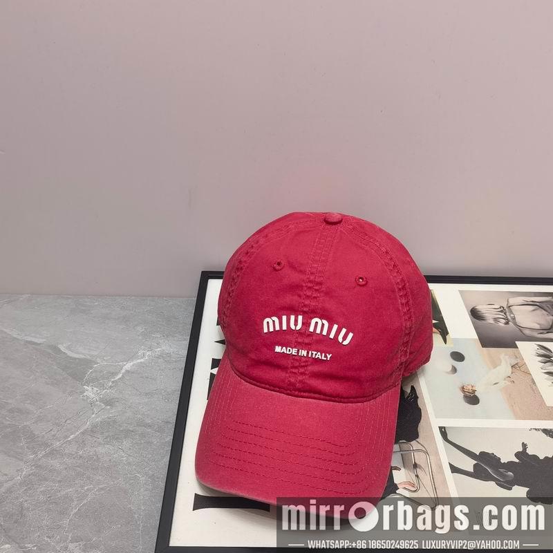 Miumiu Hat dx39