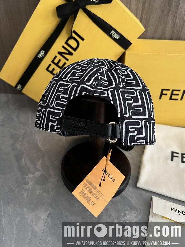 Fendi Hat dx60