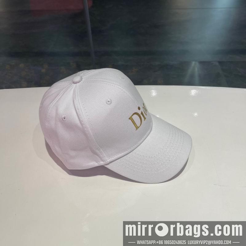 Dior Hat 082602