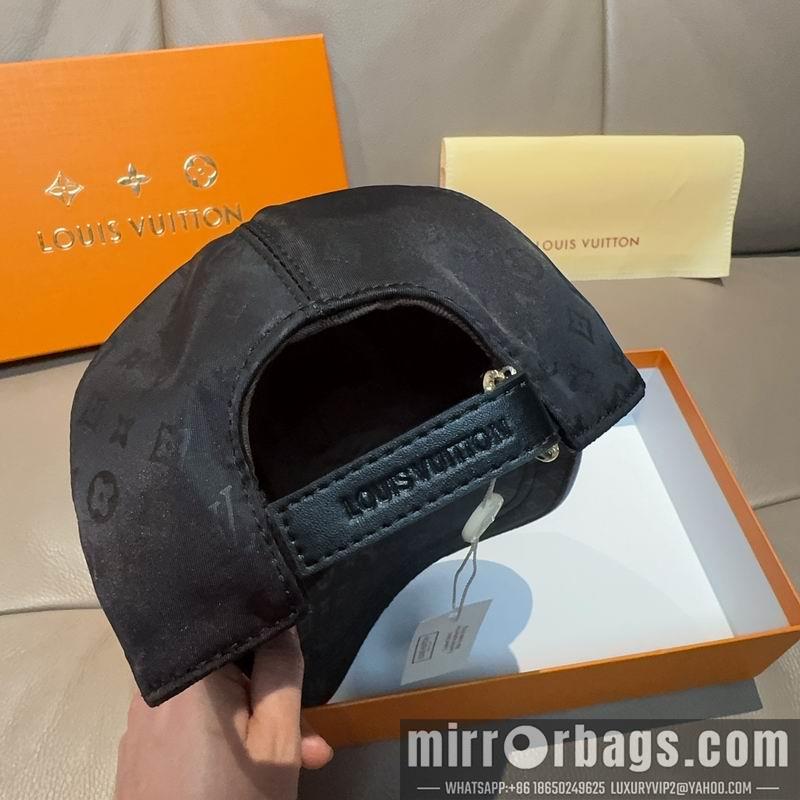 LV Hat dx164