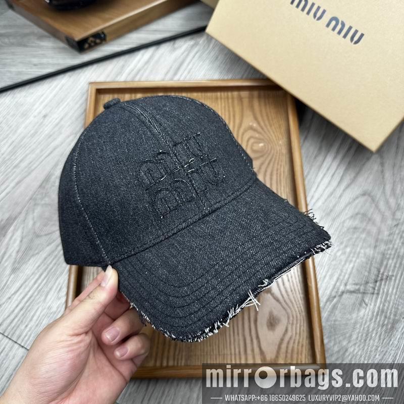 Miumiu Hat dx63
