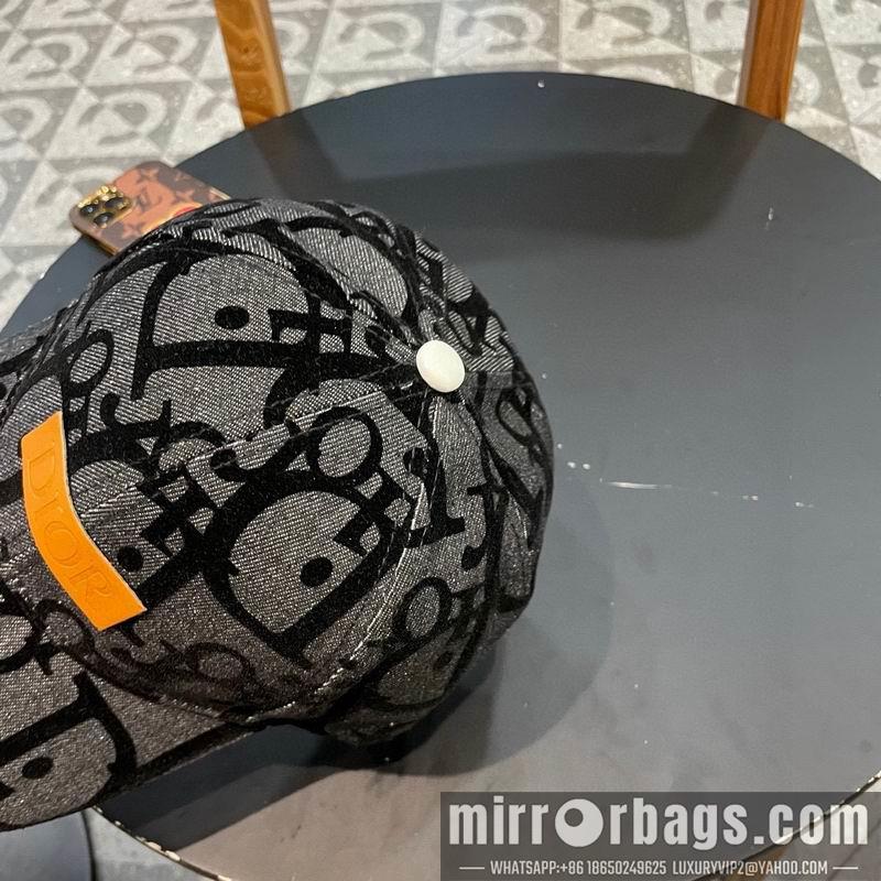 Dior Hat 032001