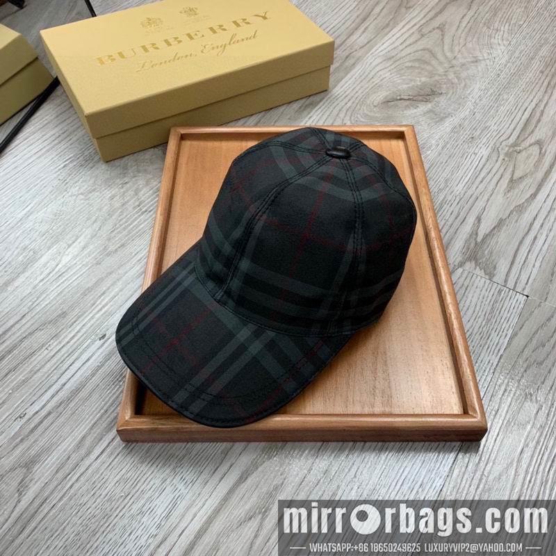 Burberry Hat32