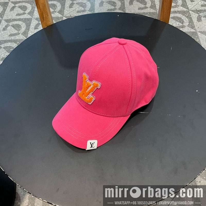 LV Hat 072303