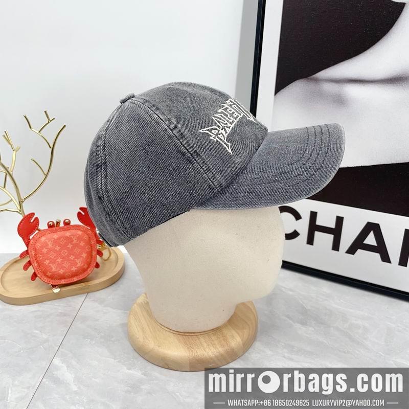 Balenciaga Hat dx41
