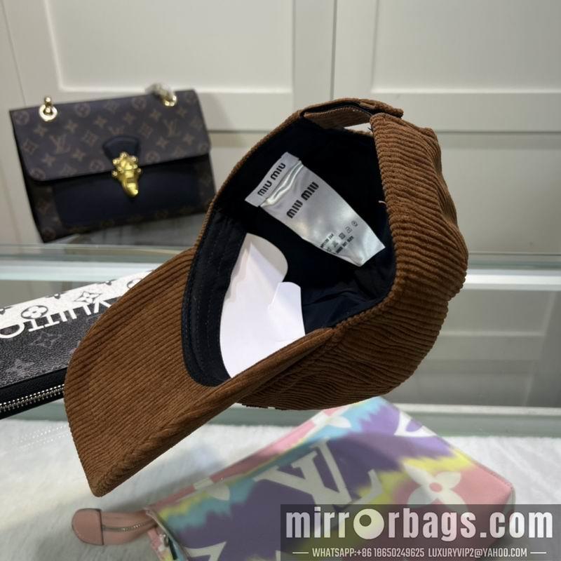 Miumiu Hat dx87