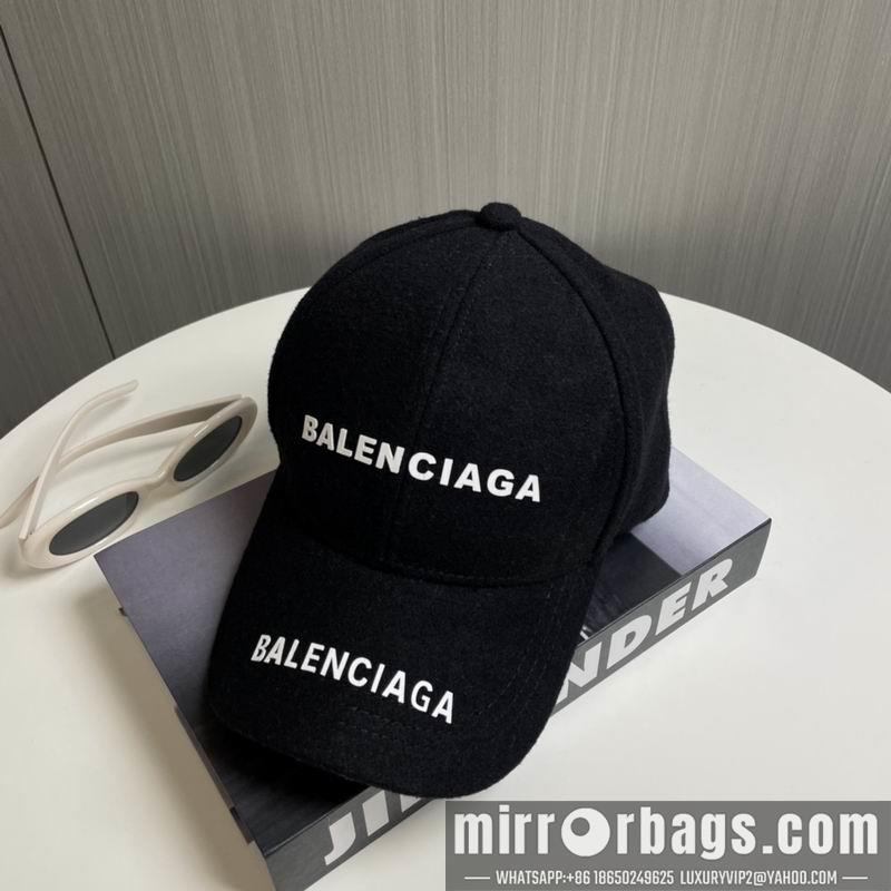 Balenciaga Hat dx113