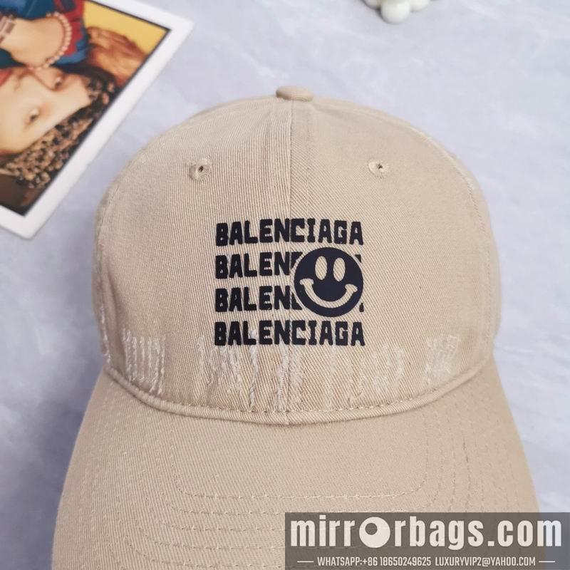 Balenciaga Hat dx18