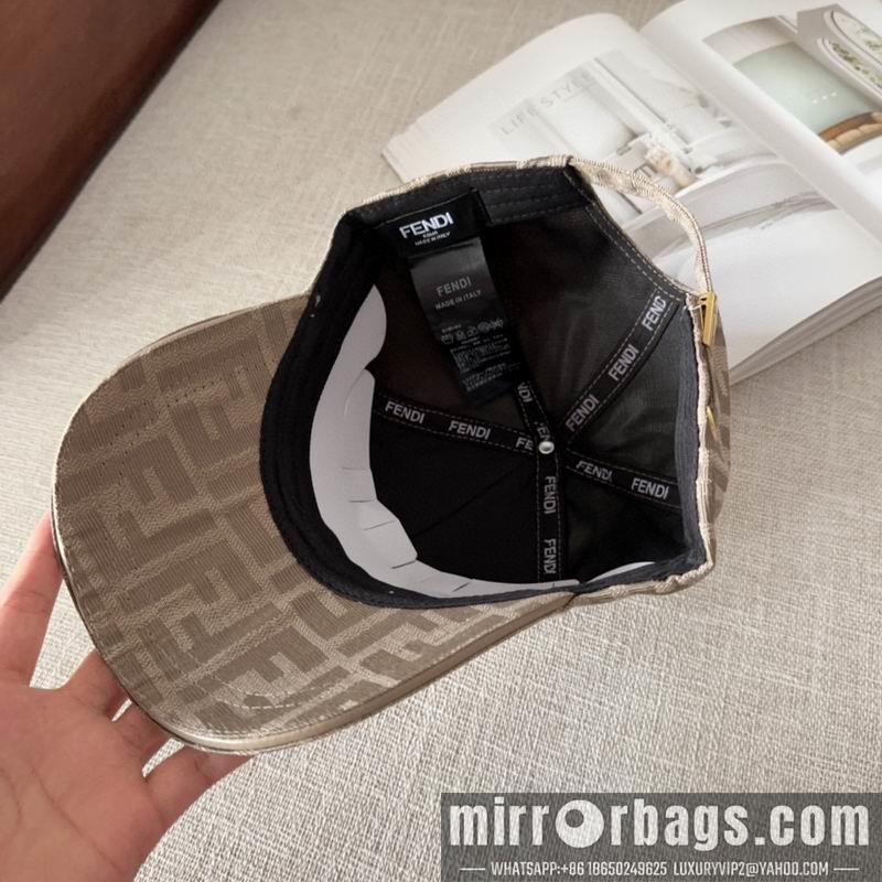 Fendi Hat dx69