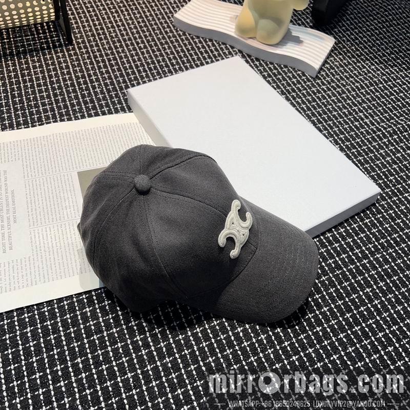 Celine Hat dx18