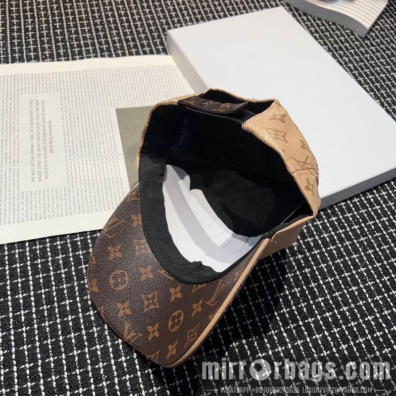 LV Hat 042603