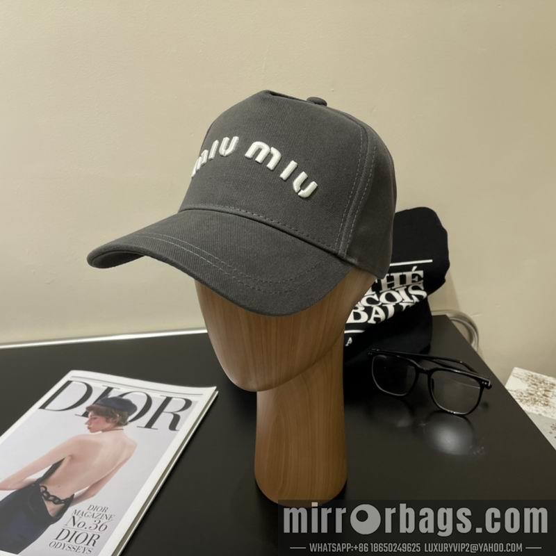 Miumiu Hat 050706