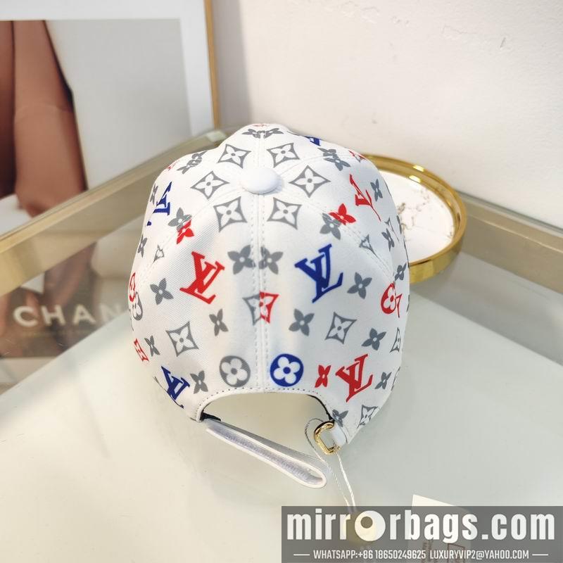 LV Hat dx135