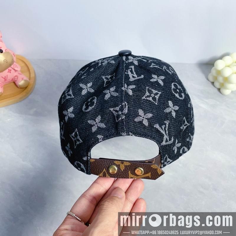 LV Hat dx34