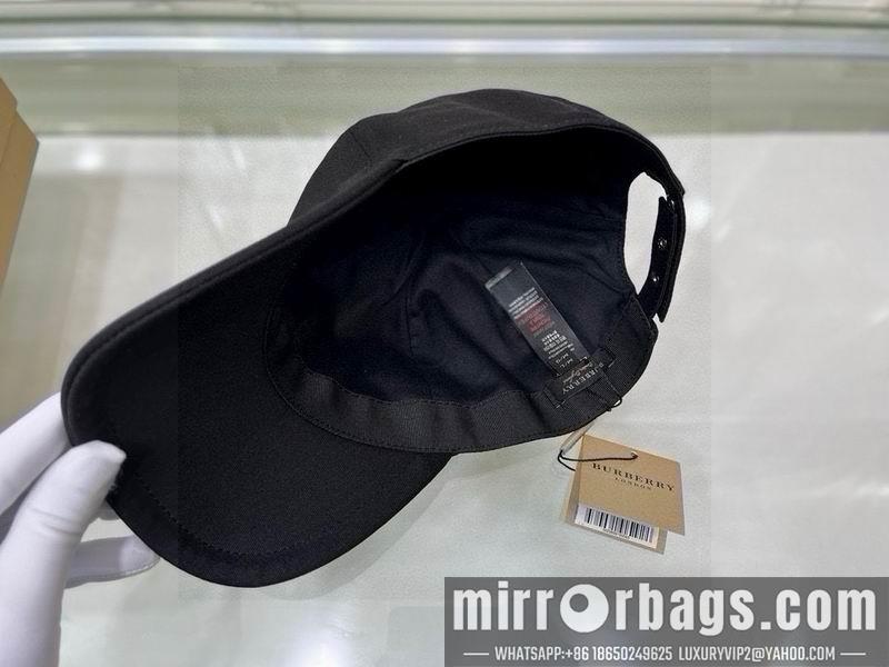 Burberry Hat 083002