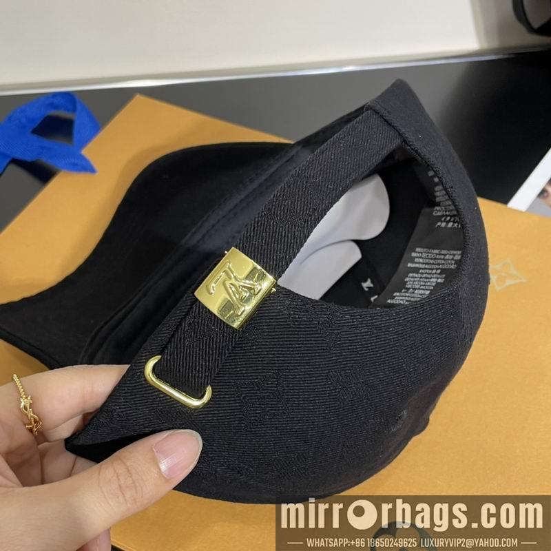 LV Hat 050707