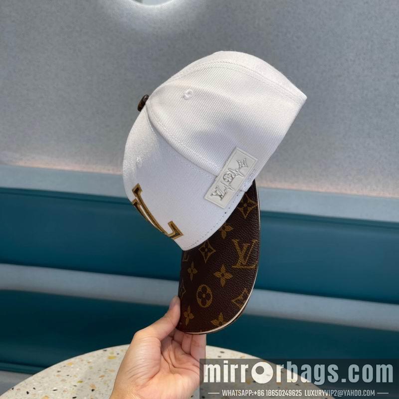 LV Hat 072201