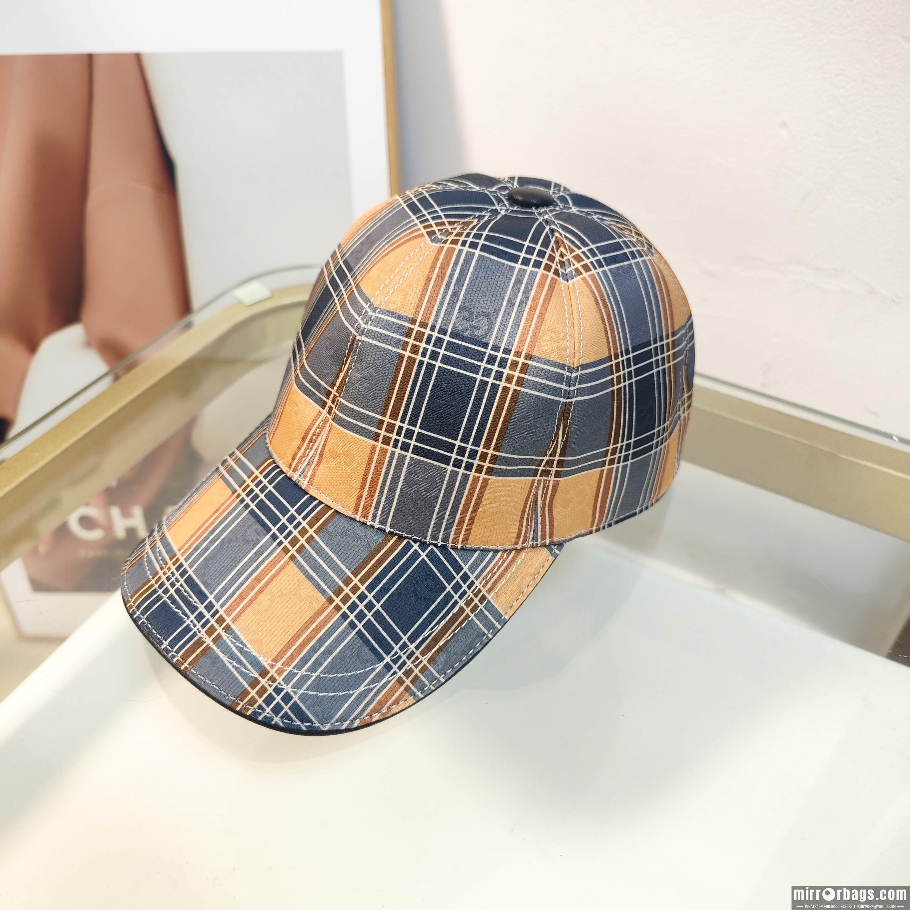 Gucci Hat dx26