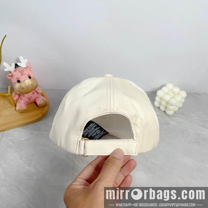 Gucci Hat dx15