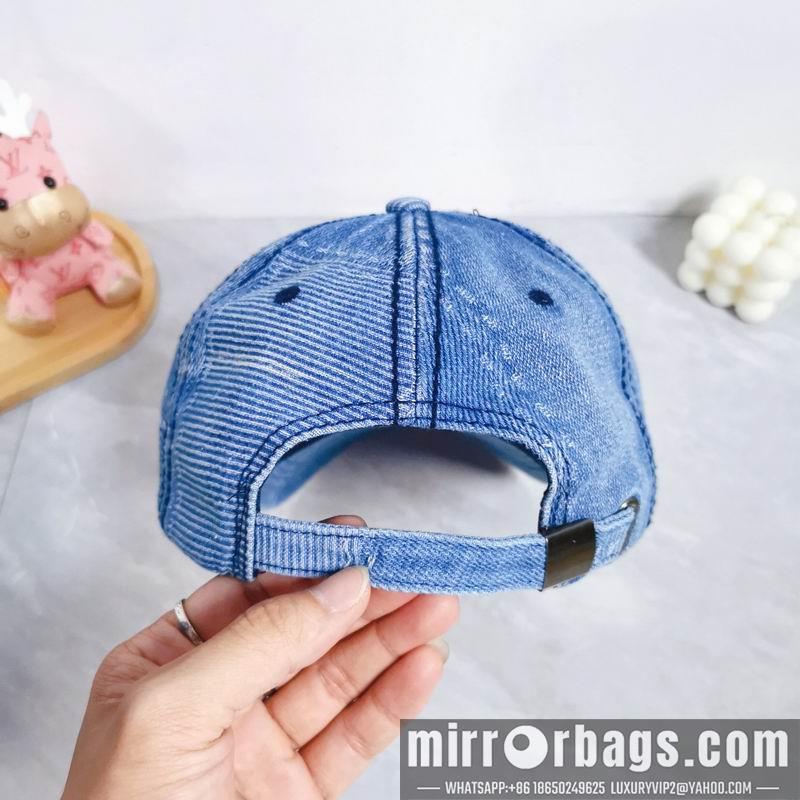 Miumiu Hat dx27