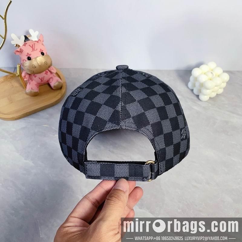 LV Hat dx85