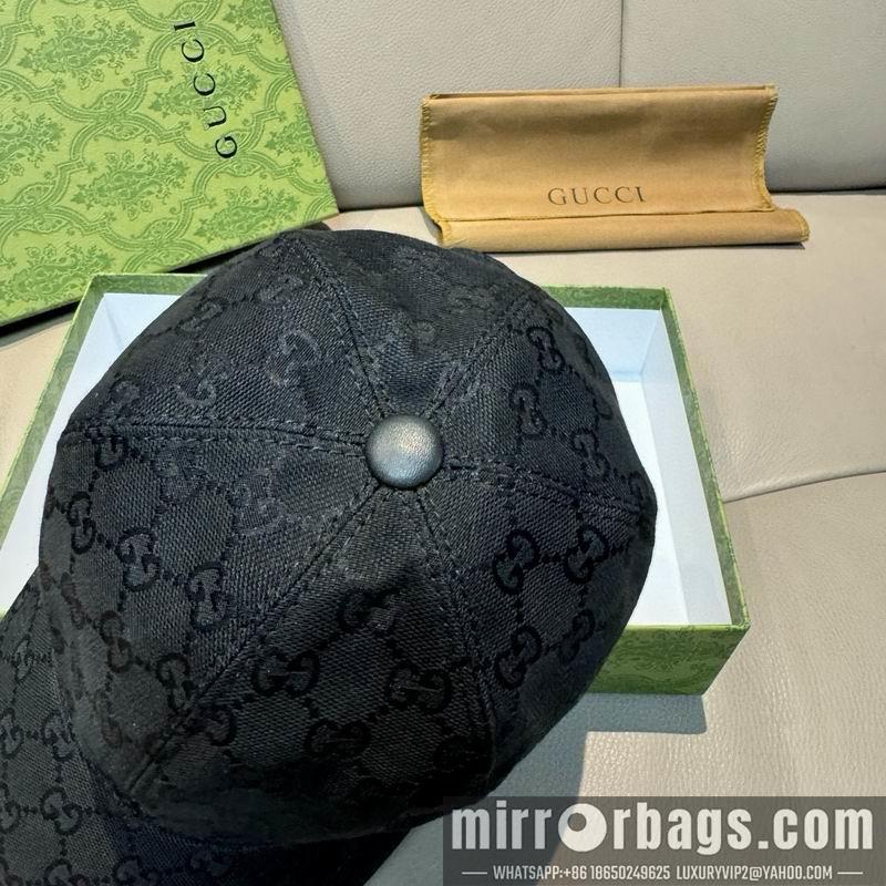 Gucci Hat dx30
