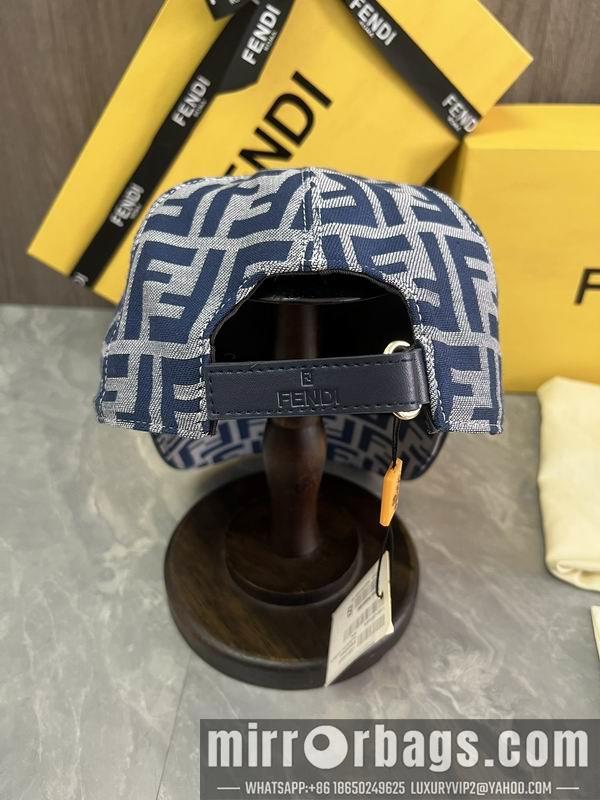 Fendi Hat dx53