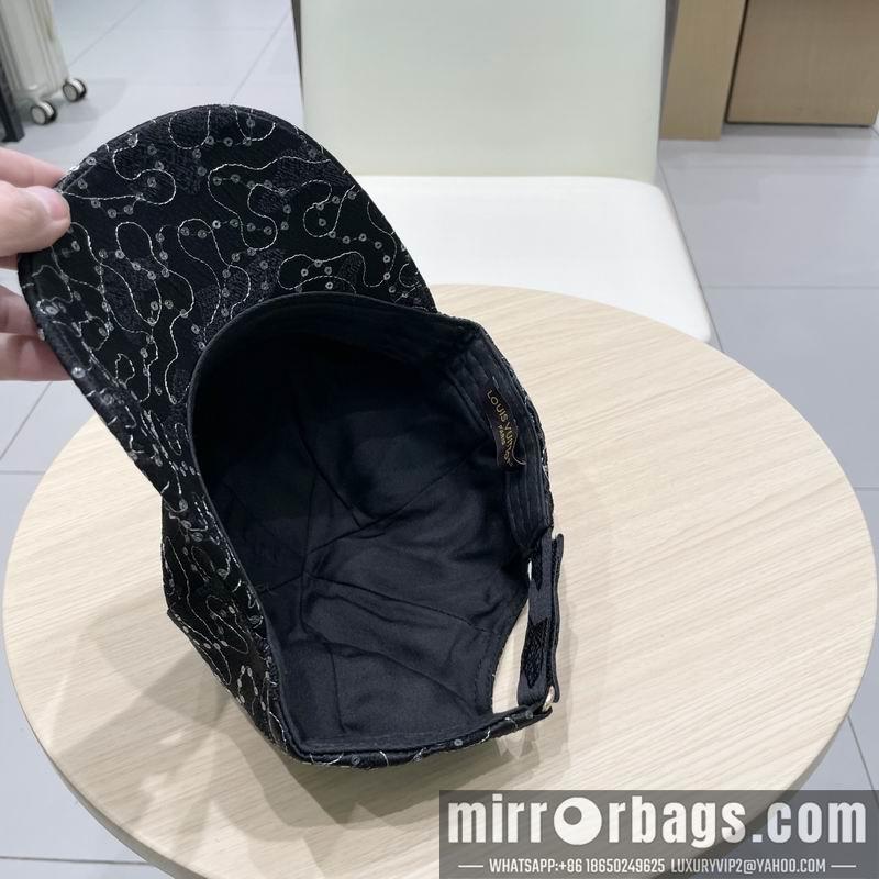 LV Hat 041402