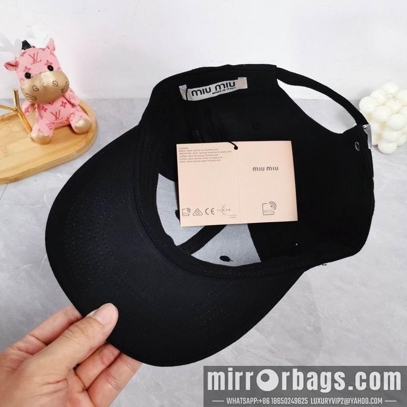 Miumiu Hat dx02