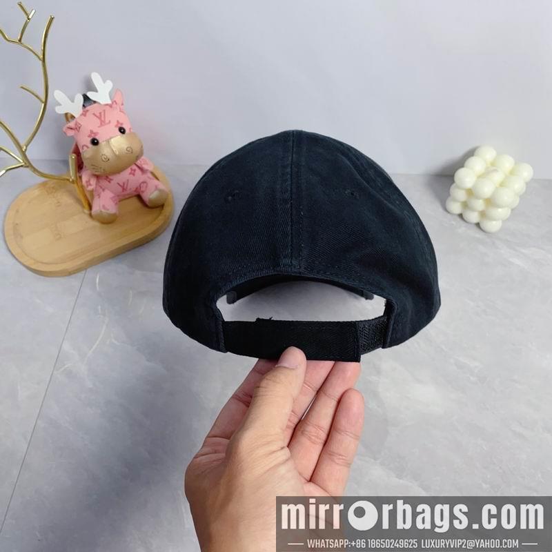 Balenciaga Hat dx86